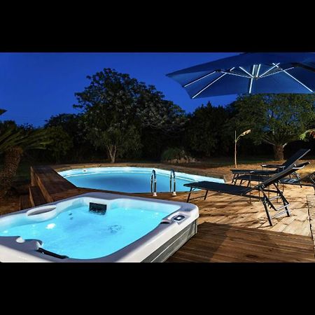 Villa Elena With Jacuzzi Kastro-Kyllini Exterior photo